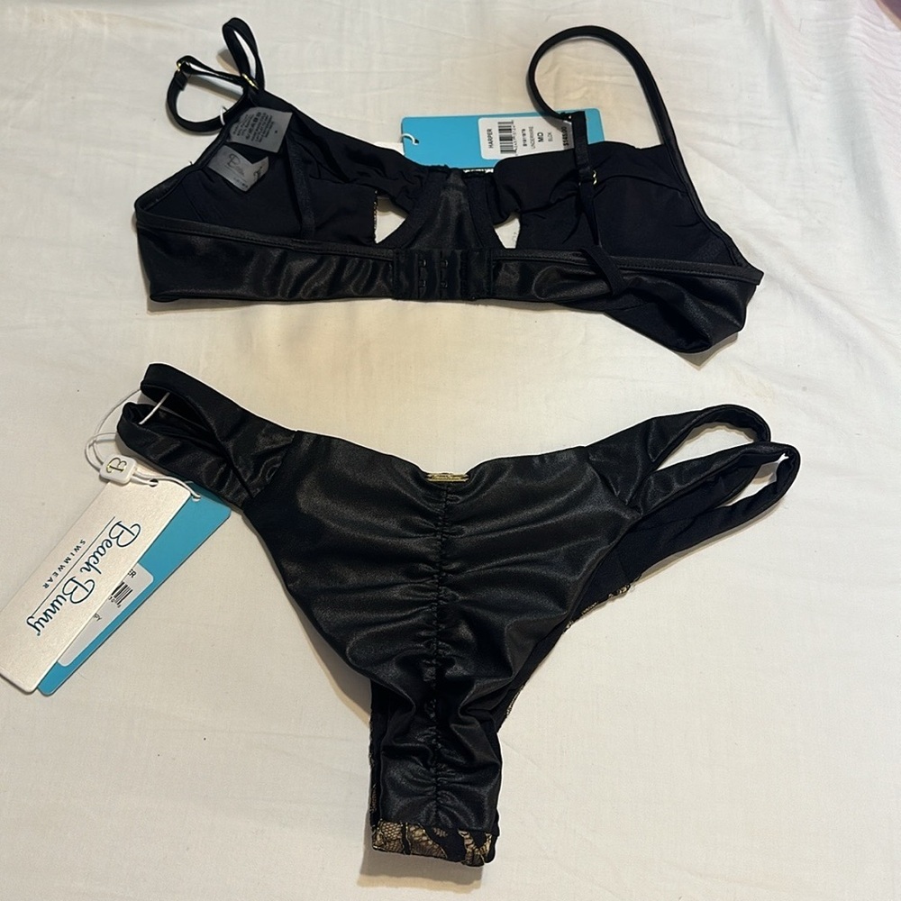 Beach Bunny Bikini - Picture 4 of 8